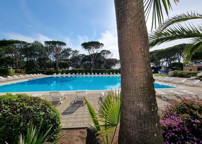 Apartment 4p Vue Piscine St Raphael Valescure - Au Coeur Des Golfs *